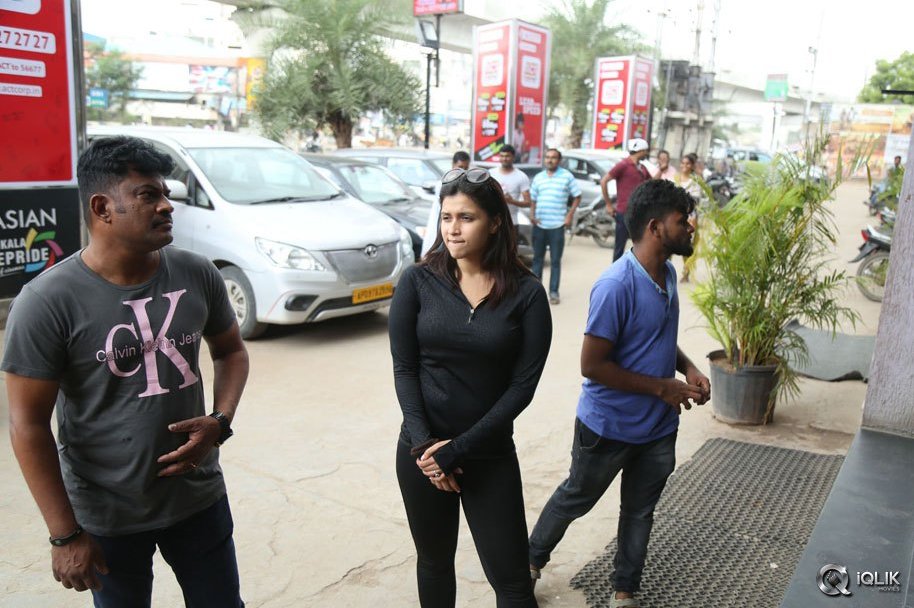 Jakkanna-Movie-Team-Visited-Hyderabad-Theaters